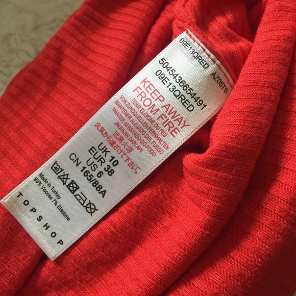 TOPSHOP Red Ribbed Cropped Tube Top - Picture 5 of 6